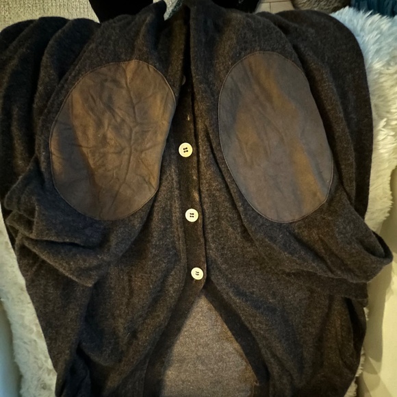BROWN BUTTON UP V-NECK SWEATER - Picture 5 of 6